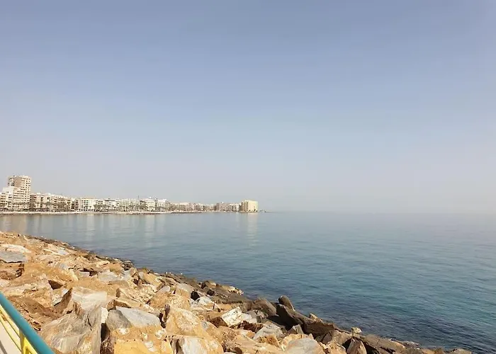 公寓 Holidays In Torreveja, 托雷维耶哈